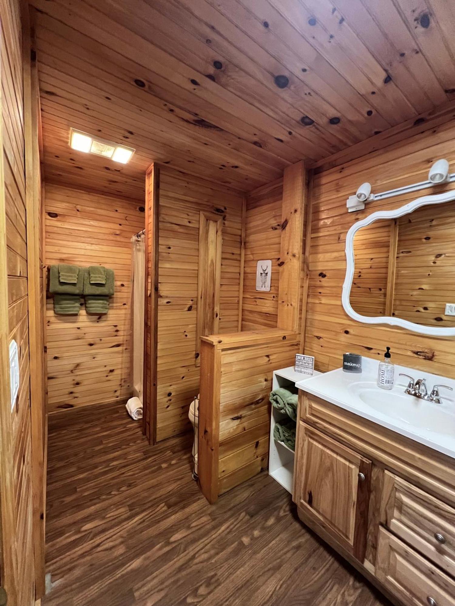 Firefly Fields 2-Acres With Guest House, Game Room, Mountain & River Views Sevierville Eksteriør bilde