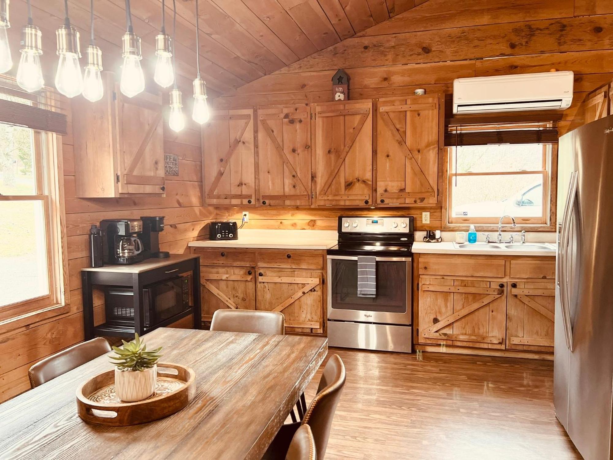 Firefly Fields 2-Acres With Guest House, Game Room, Mountain & River Views Sevierville Eksteriør bilde