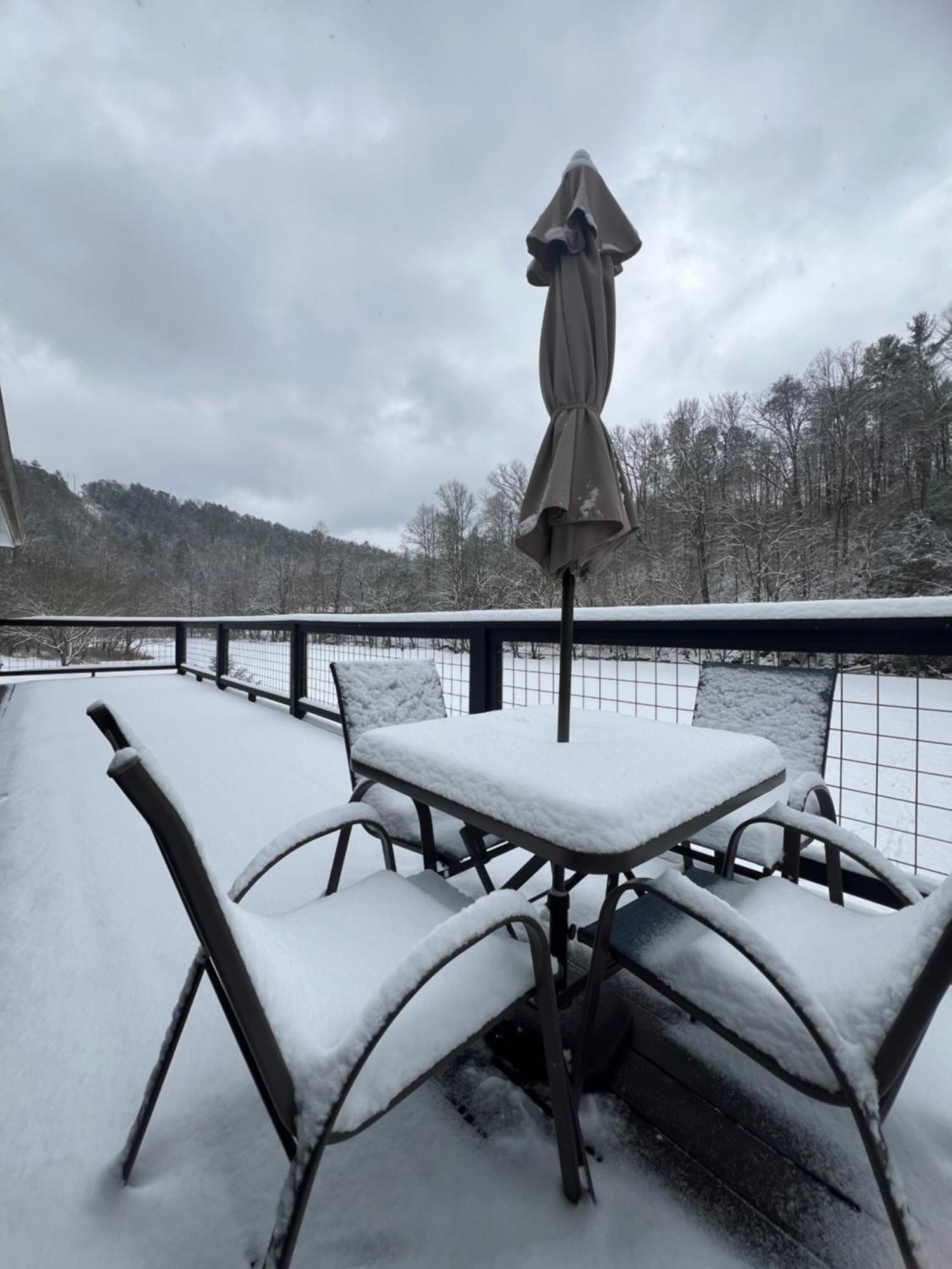 Firefly Fields 2-Acres With Guest House, Game Room, Mountain & River Views Sevierville Eksteriør bilde